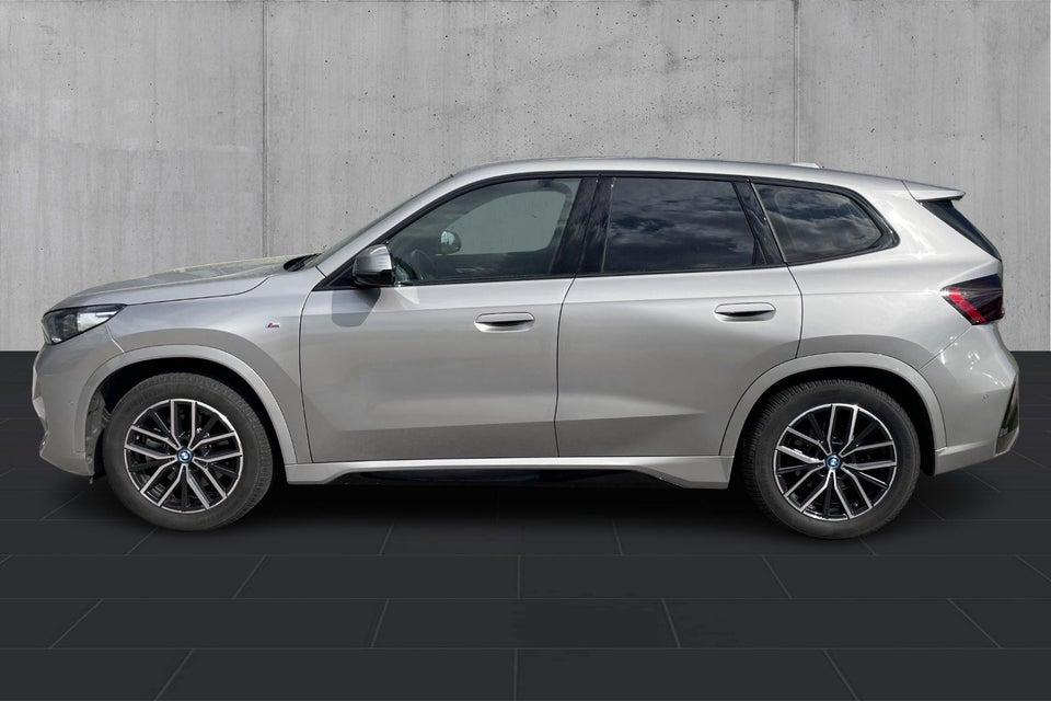 BMW iX1 xDrive30 M-Sport 2023