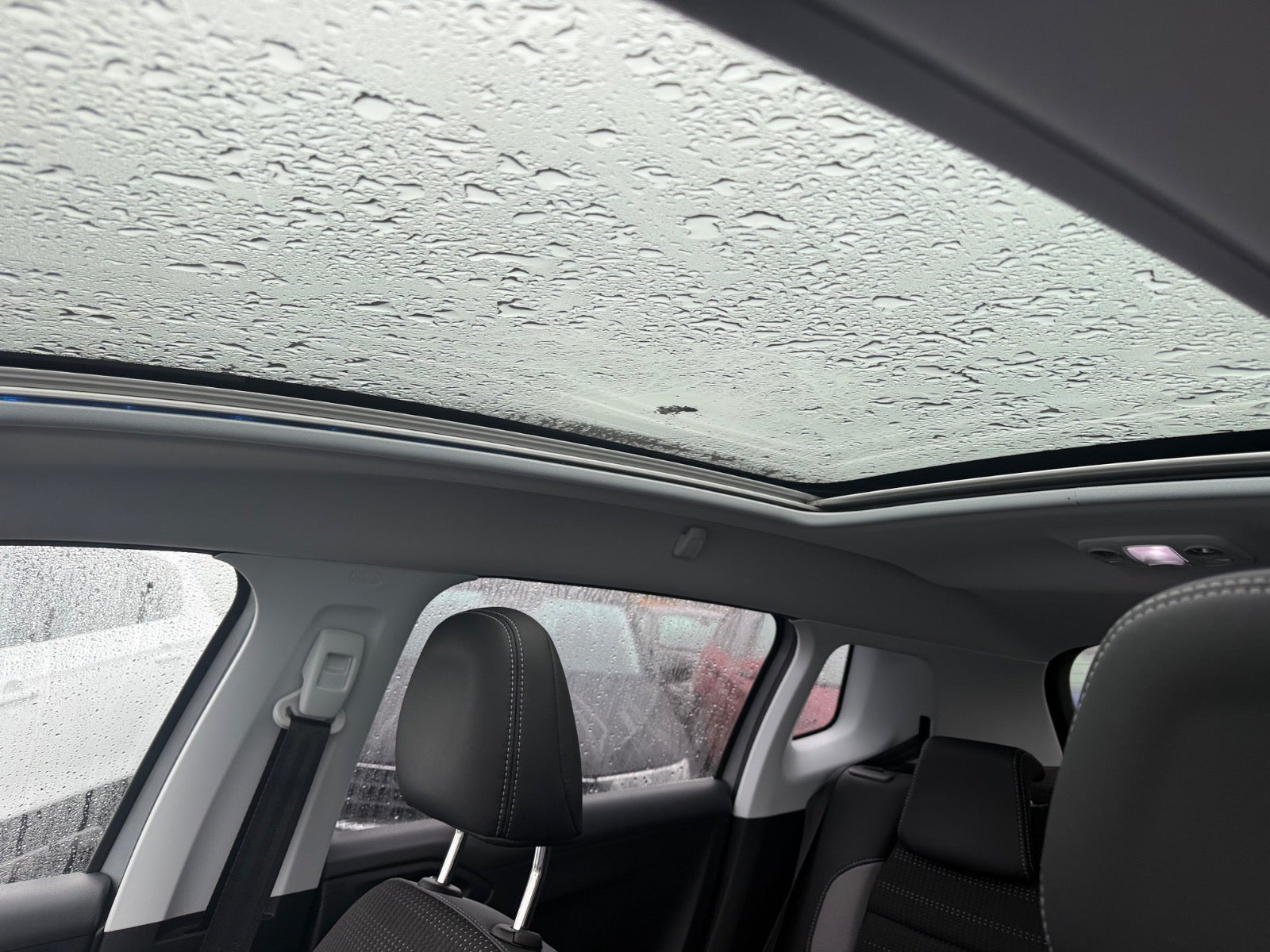 Peugeot 2008 BlueHDi 100 Allure Sky - billede 4
