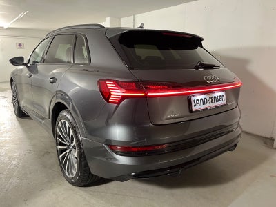 Audi e-tron S-line quattro Van