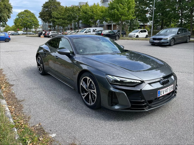 Audi e-tron GT  quattro 4d