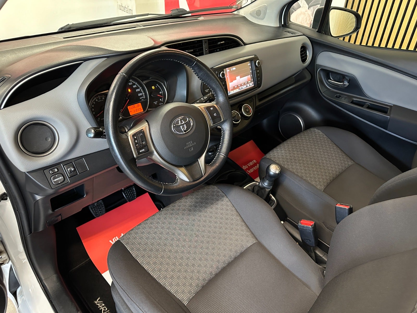 Toyota Yaris 2015