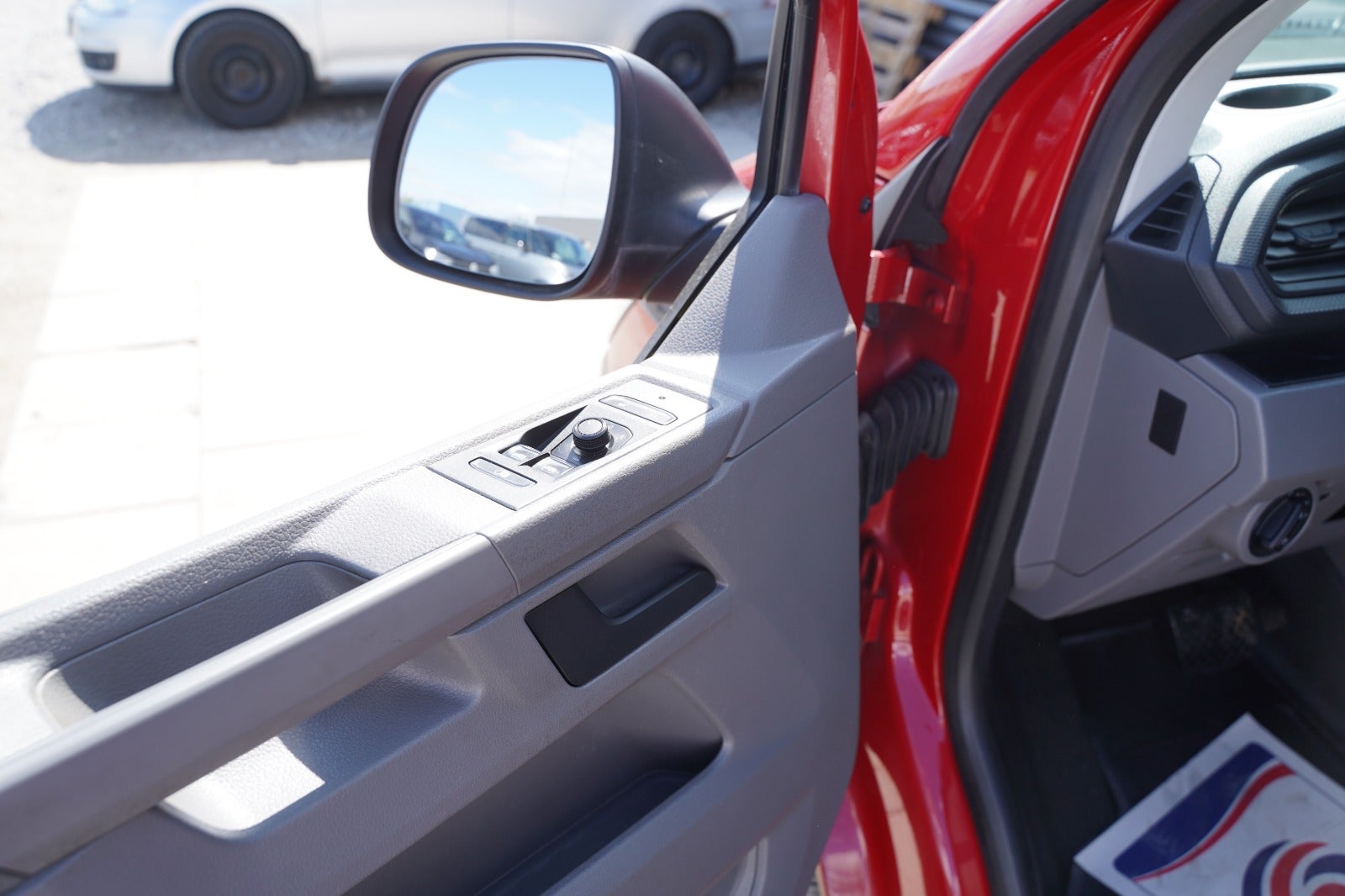 Billede af VW Transporter 2,0 TDi 150 Kassevogn DSG lang