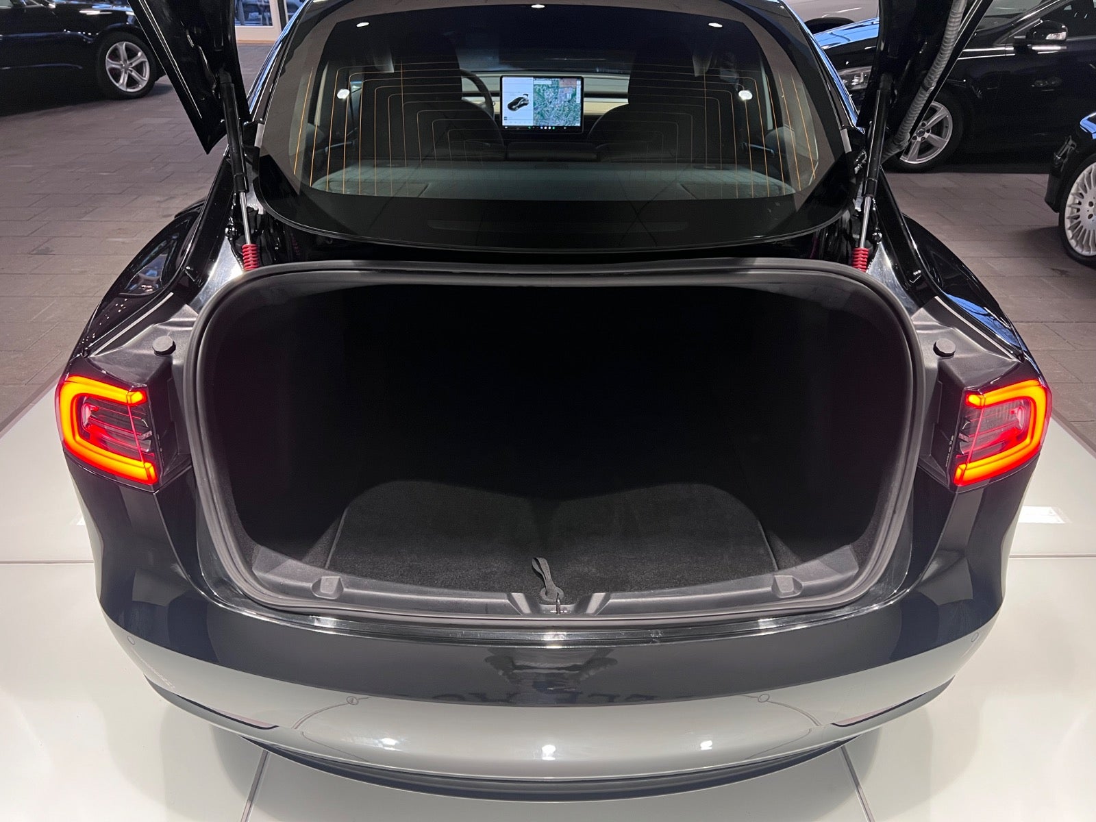 Billede af Tesla Model 3  Standard Range+ RWD