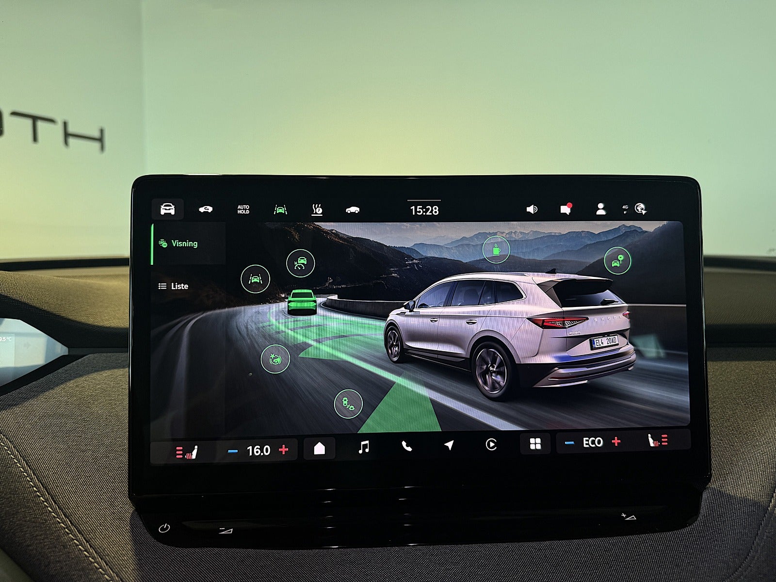 Skoda Enyaq 85 iV Premium 5d - 17