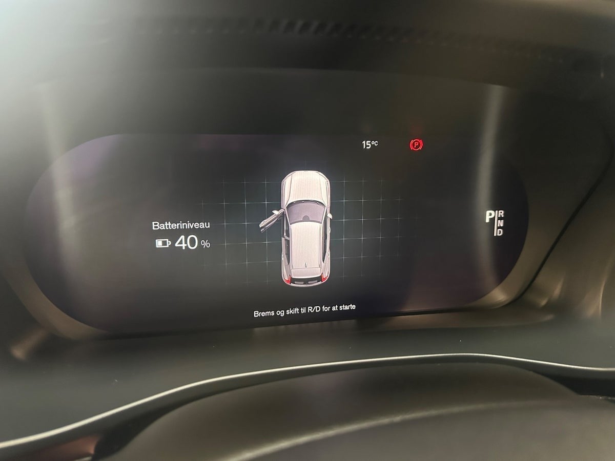 Volvo XC40 P6 ReCharge Core