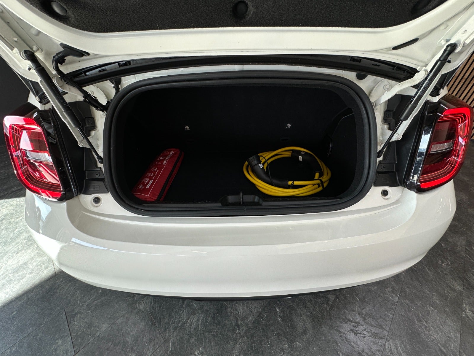 Billede af Fiat 500e 42 Icon Cabrio
