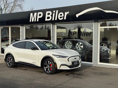 Ford Mustang Mach-E 75 Premium Standard Range AWD 5d