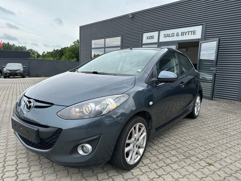Mazda 2