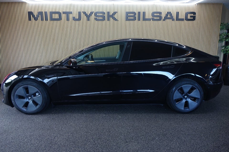 Tesla Model 3, Billede 3
