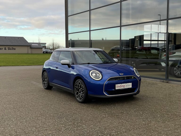 MINI Cooper SE Favoured Trim XL