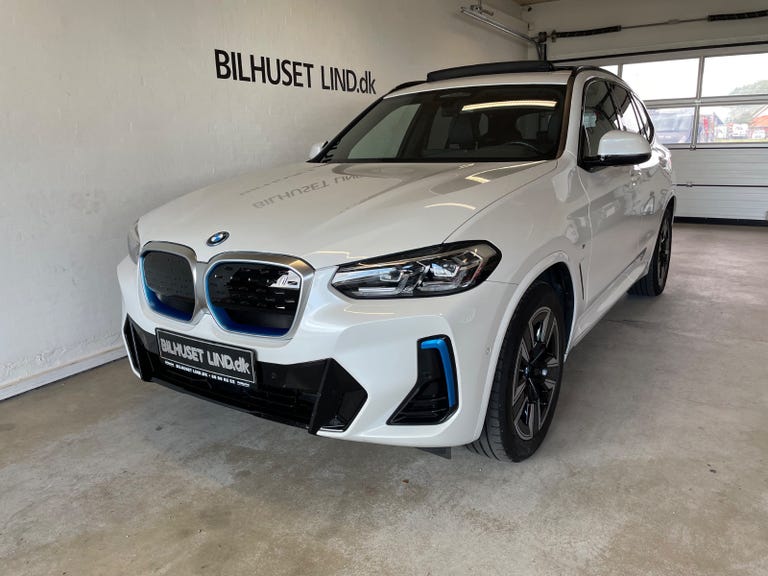 BMW iX3 Charged