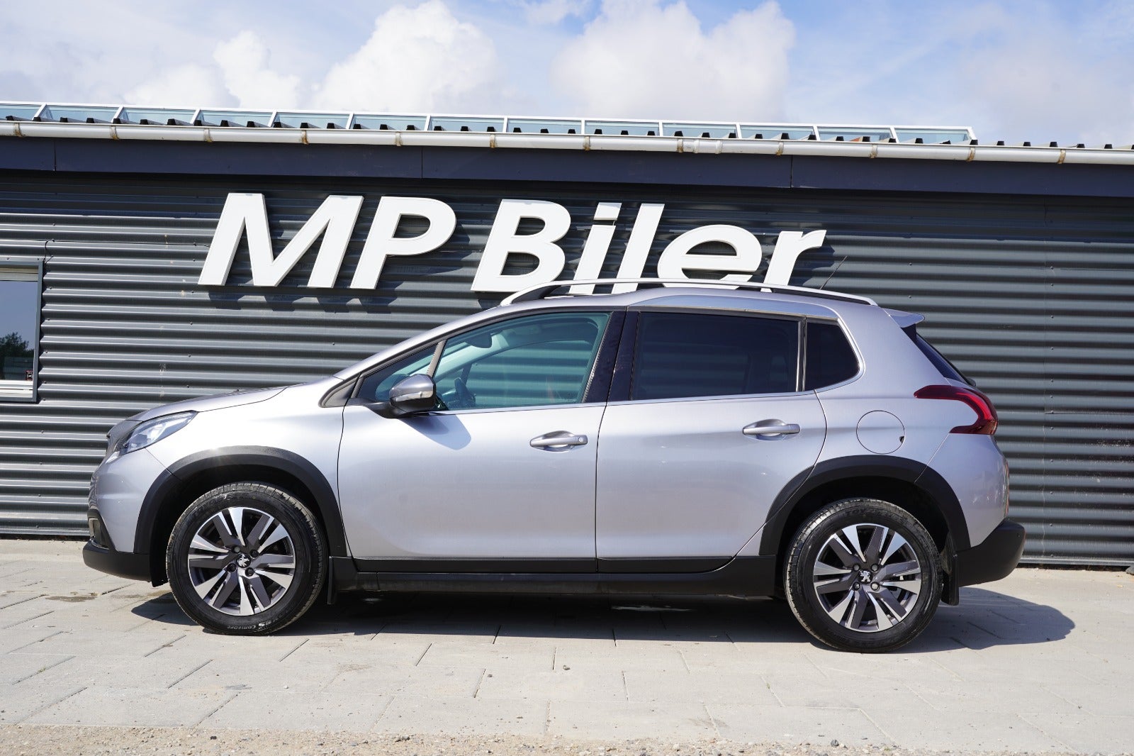 Billede af Peugeot 2008 1,5 BlueHDi 100 Allure Sky