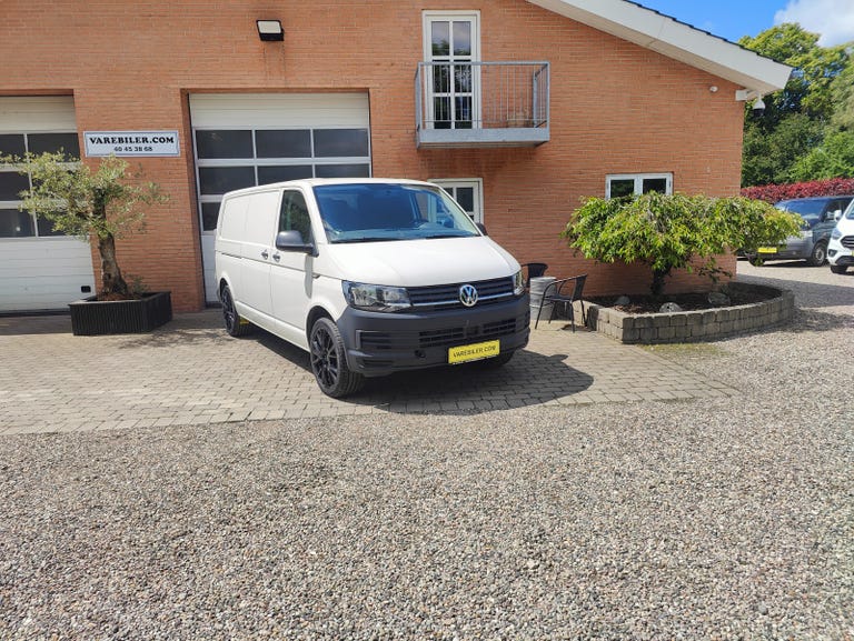 VW Transporter TDi 150 Kassevogn DSG lang