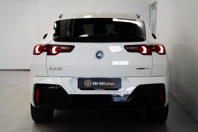BMW iX2 eDrive20 Fully Charged M-Sport