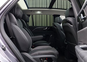 Hongqi E-HS9 Exclusive