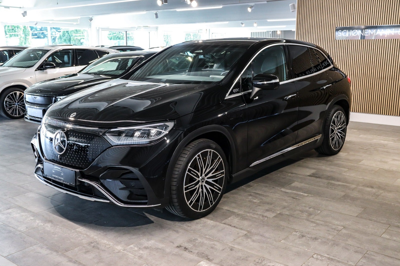 Billede af Mercedes EQE350 SUV  AMG Line 4Matic