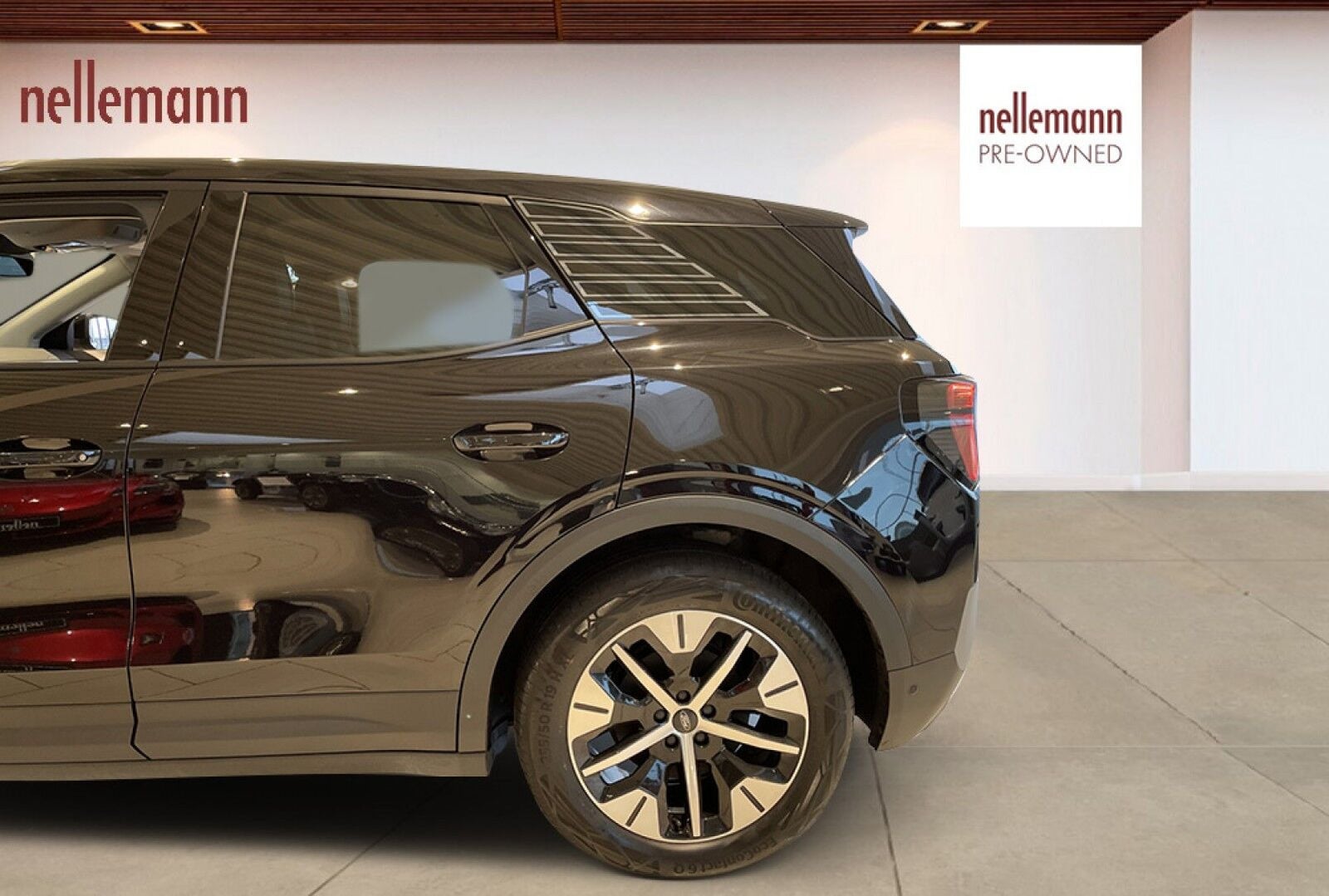 Ford Explorer Select Extended Range