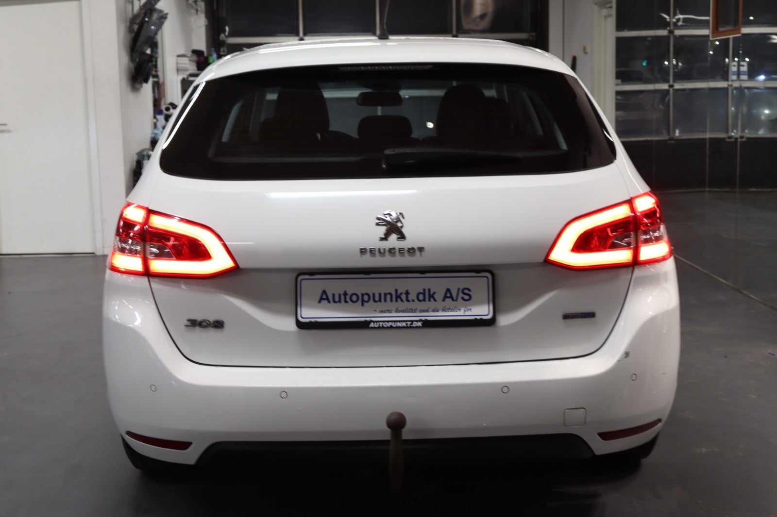 Peugeot 308 2016