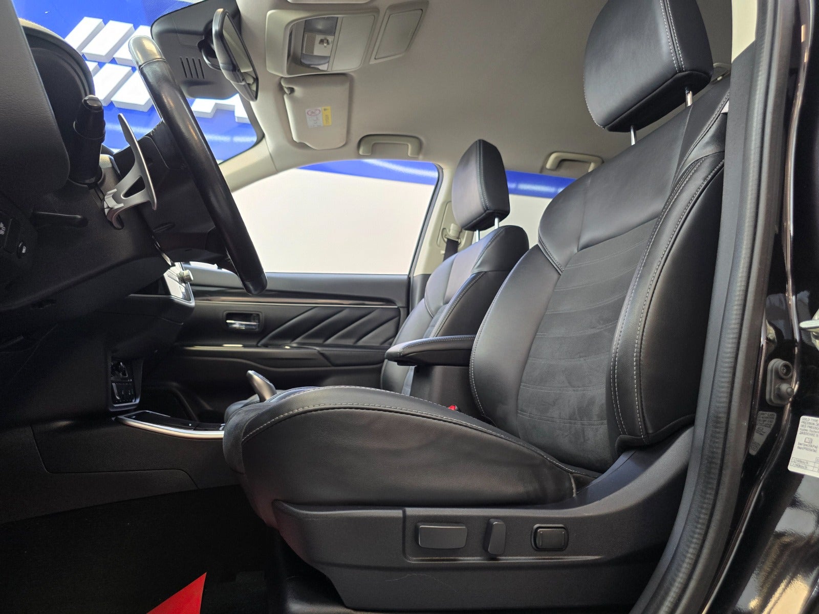 Billede af Mitsubishi Outlander 2,4 PHEV Intro Edition CVT 4WD