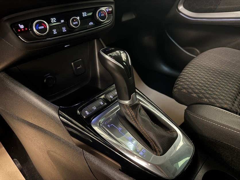 Opel Crossland X T 130 Sport aut. Opel Crossland X T 130 Sport aut.