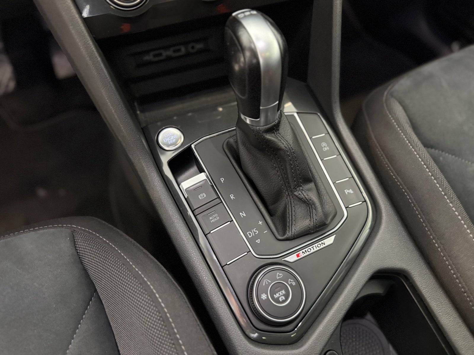 Billede af VW Tiguan Allspace 2,0 TDi 240 R-line DSG 4Motion 7prs