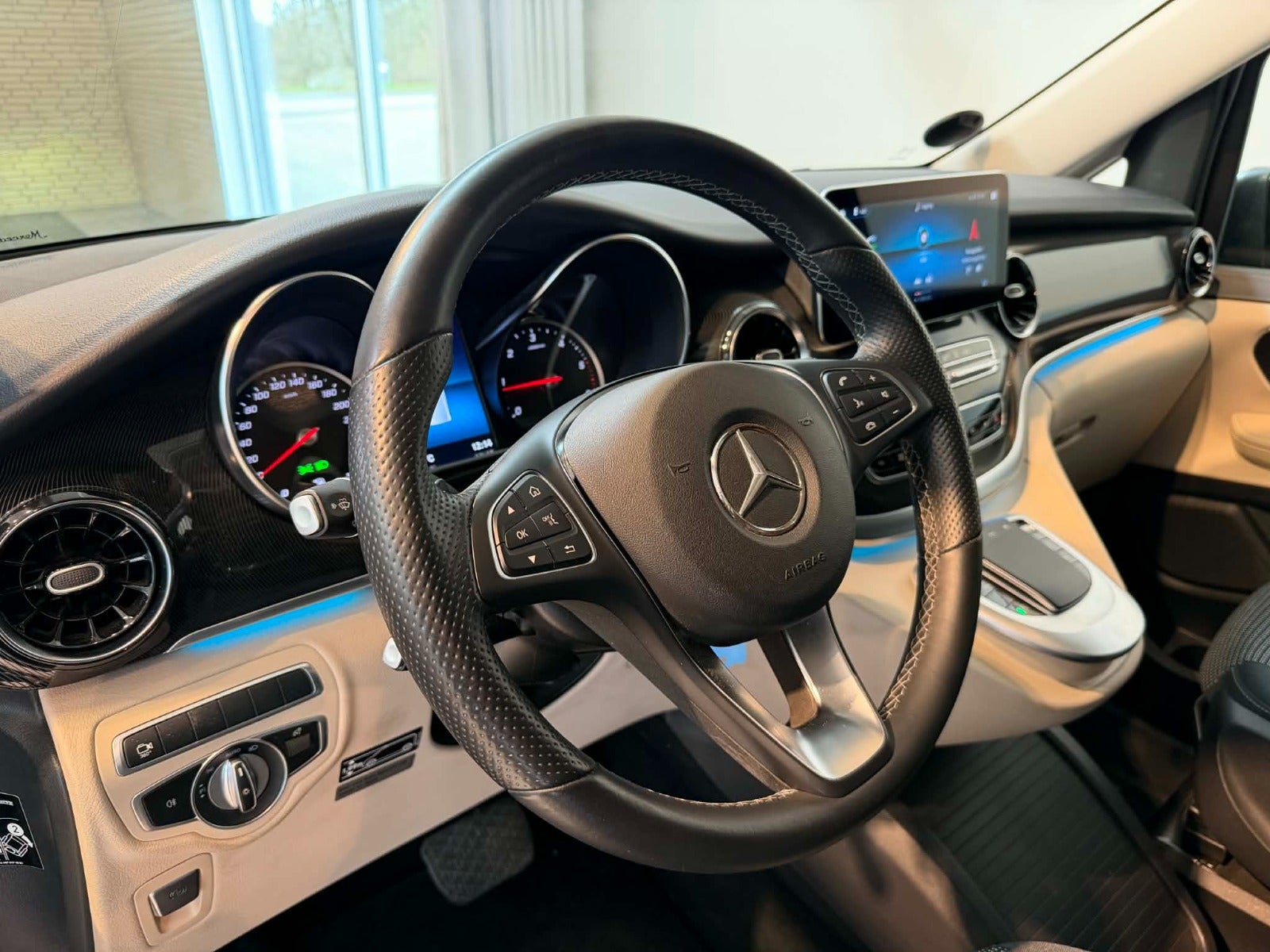 2021 Mercedes V220 d