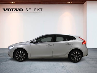 Volvo V40 T3 152 Momentum aut. billede 1