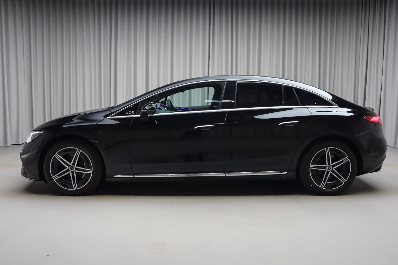 Mercedes-Benz EQE 350+ (6/8)