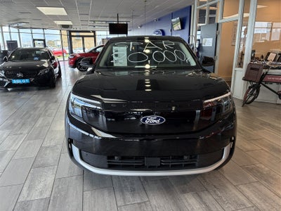 Ford Explorer Select Extended Range