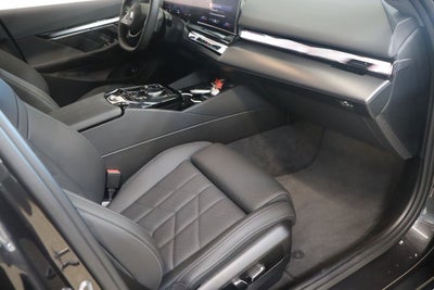 BMW i5 eDrive40 Sport Line