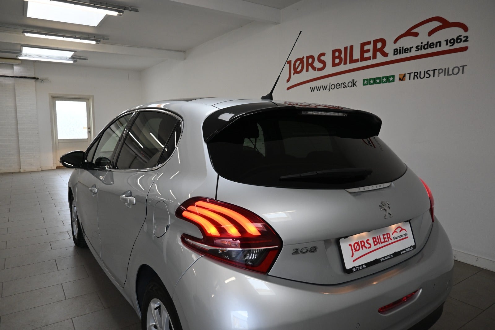 Peugeot 208 BlueHDi 100 Allure Sky