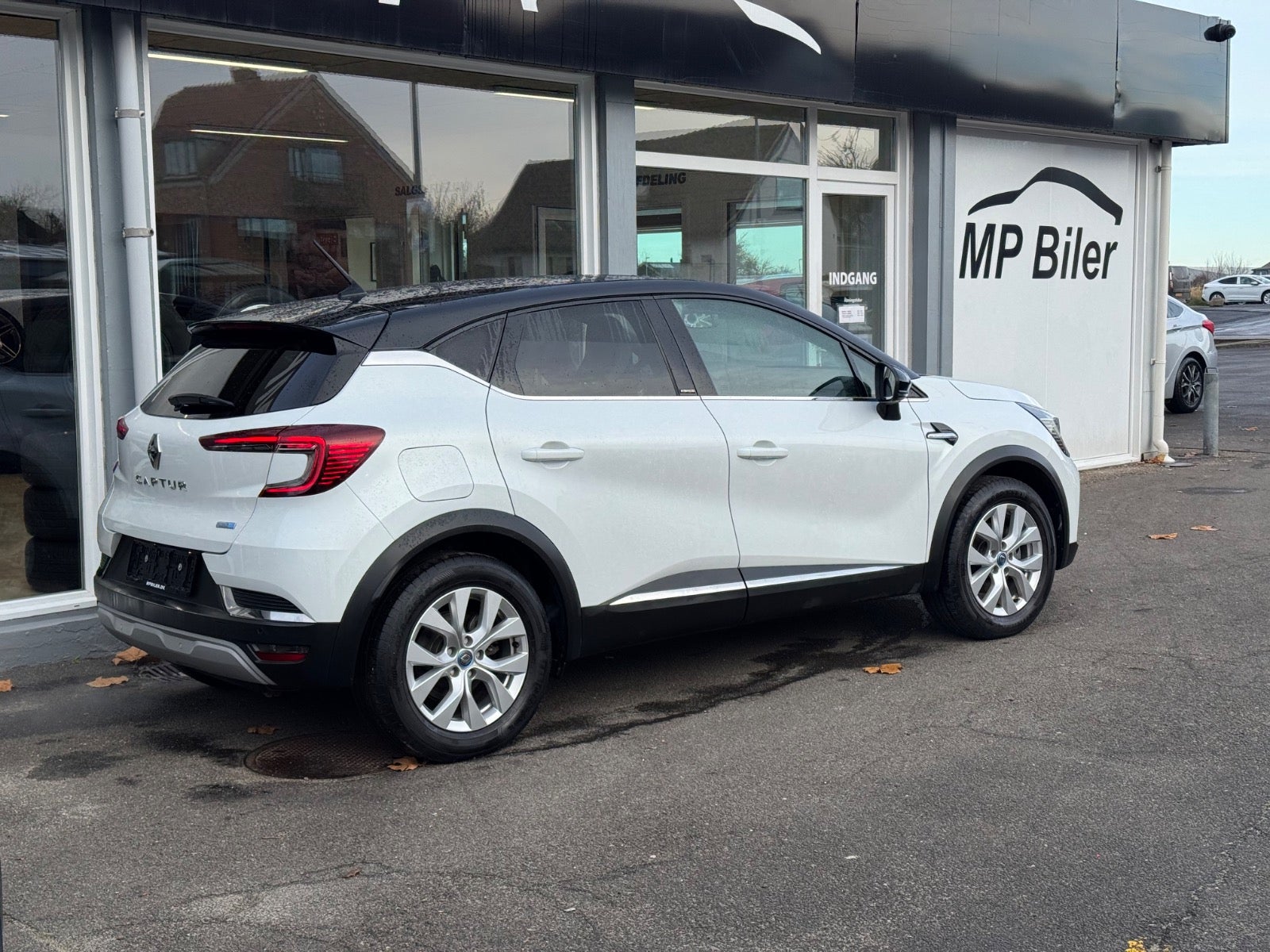 Billede af Renault Captur 1,6 E-Tech Intens