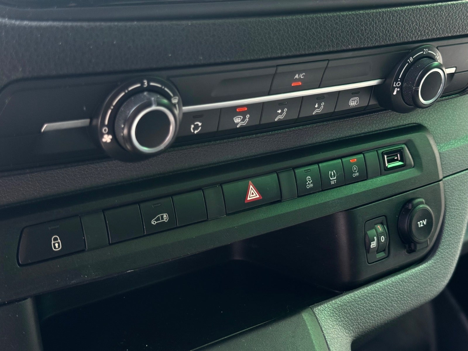 Billede af Citroën Jumpy 1,5 BlueHDi 120 L2 MasterLine