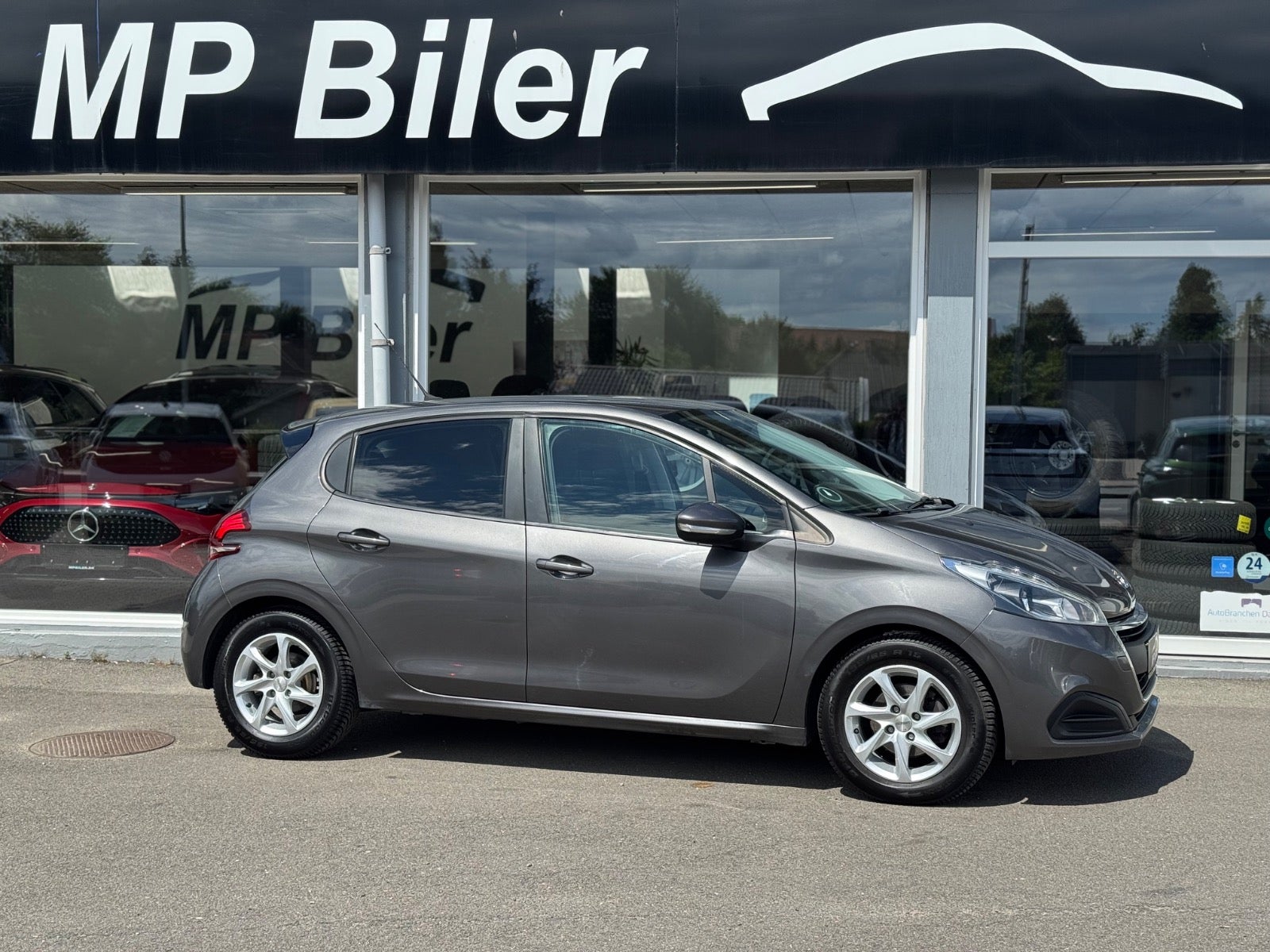 Billede af Peugeot 208 1,6 BlueHDi 100 Allure