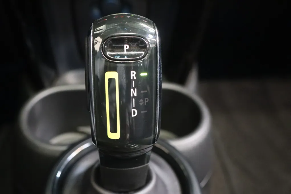 MINI Cooper SE Camden Edition