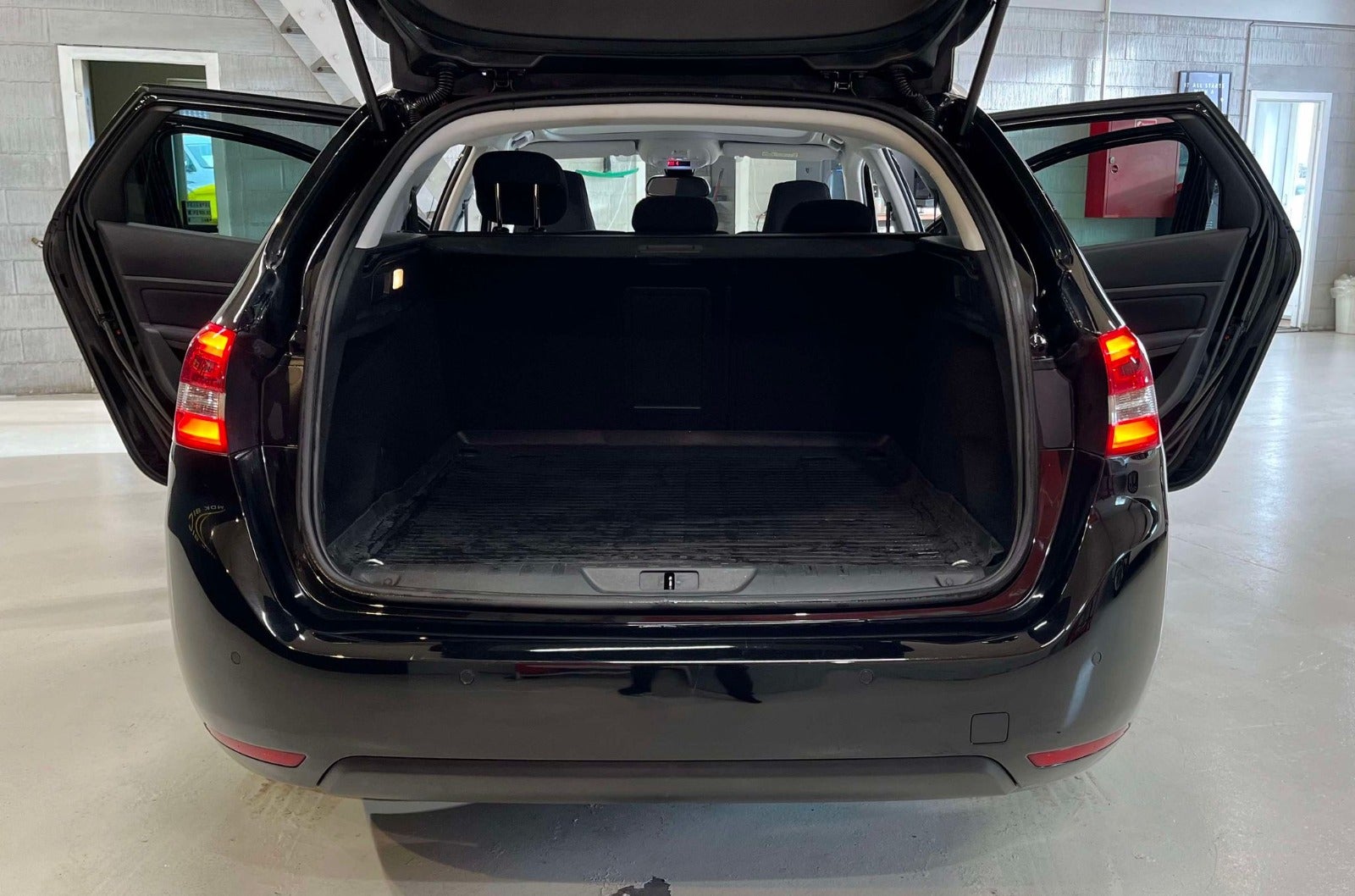 Billede af Peugeot 308 1,5 BlueHDi 130 Infinity SW