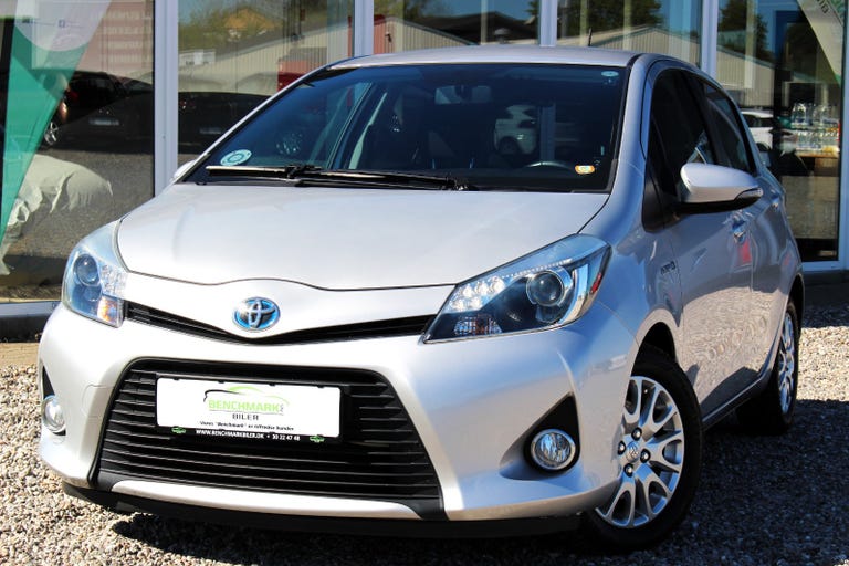 Toyota Yaris Hybrid H2 Touch CVT