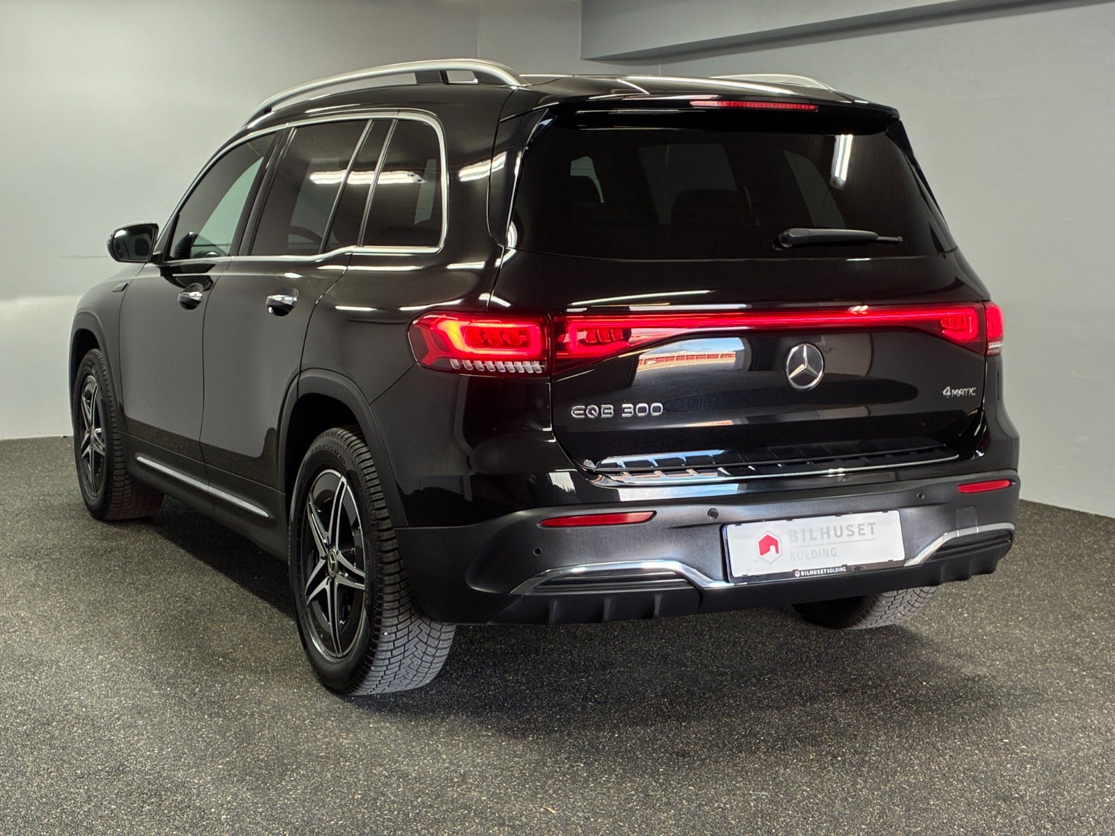 Billede af Mercedes EQB300  AMG Line 4Matic