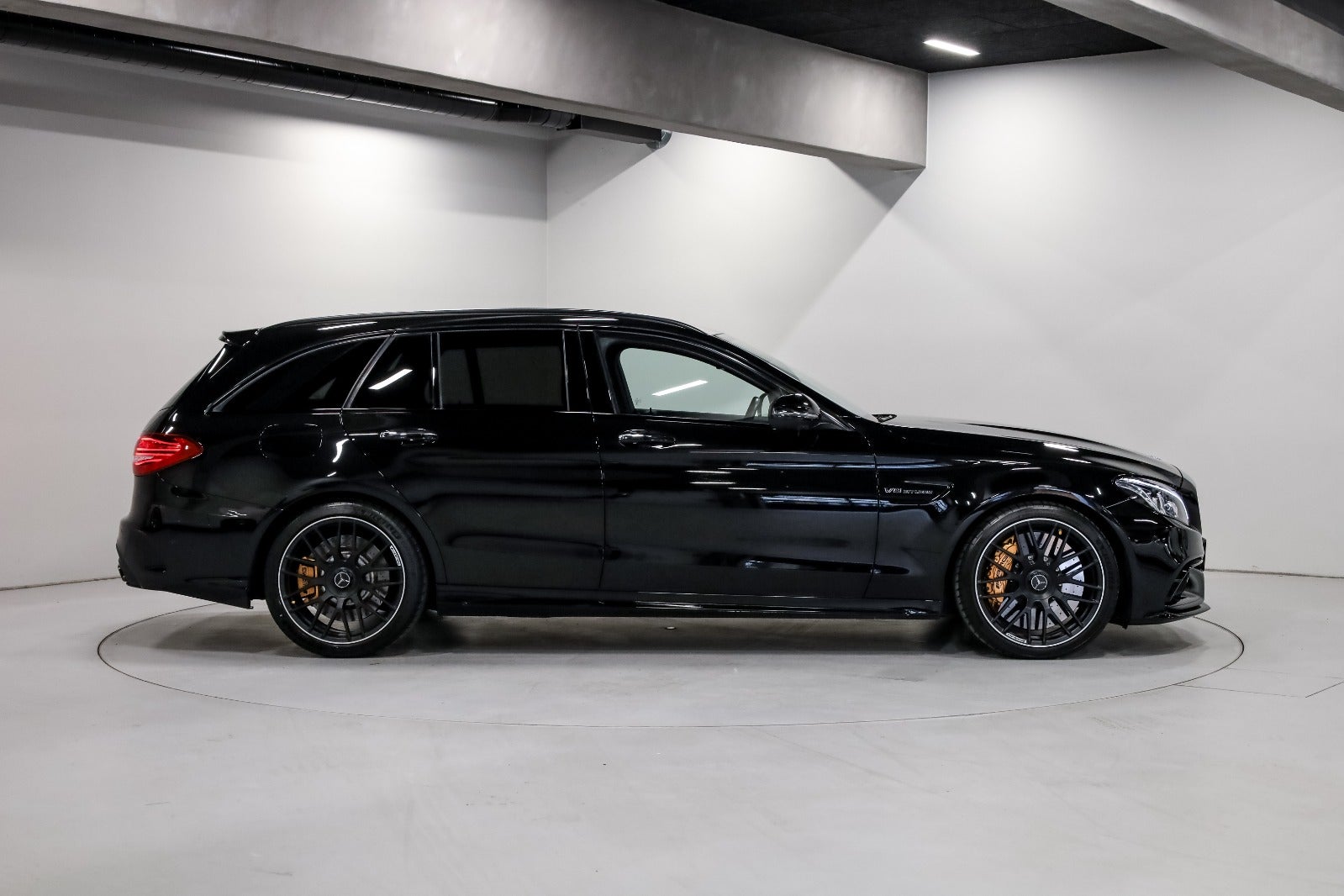 Mercedes-Benz C63 4,0 AMG S stc. aut.