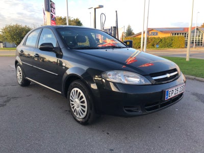 Chevrolet Lacetti 1,6 SX 5d