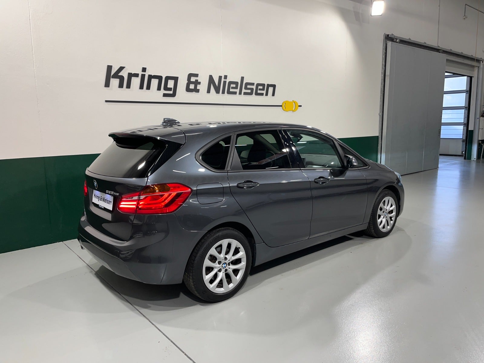 BMW 225xe 2021