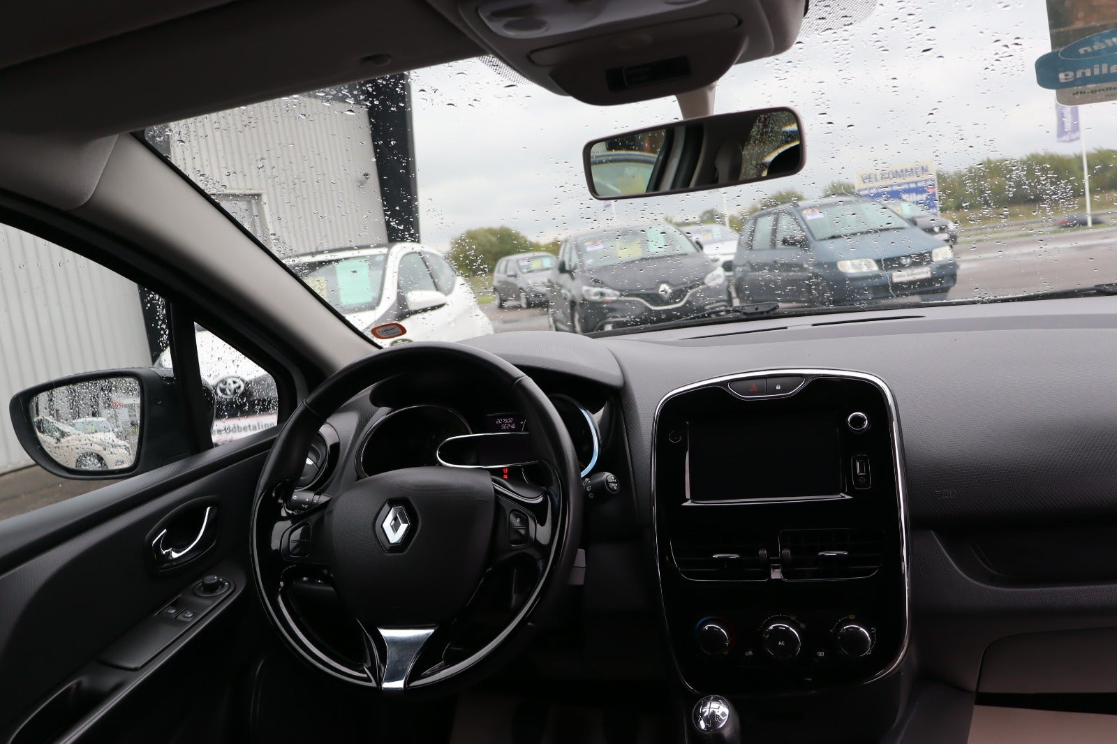 Billede af Renault Clio IV 0,9 TCe 90 Expression Sport Tourer