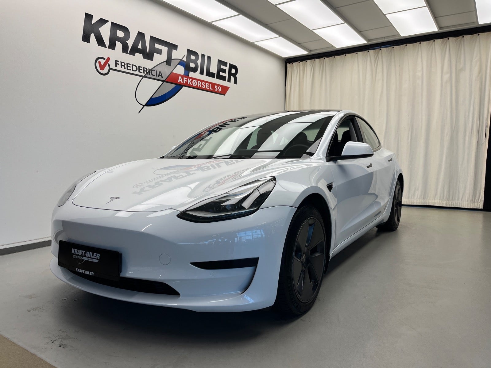 Billede af Tesla Model 3  Standard Range+ RWD