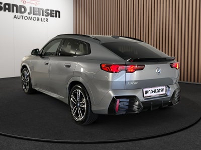 BMW iX2 eDrive20 Fully Charged M-Sport