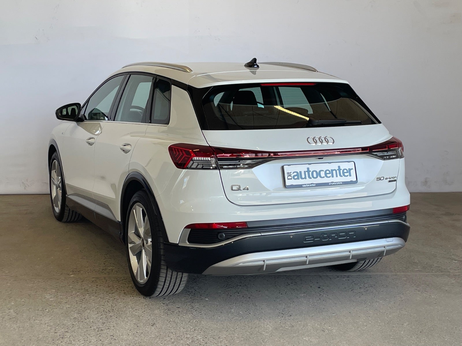 Audi Q4 e-tron S-line quattro