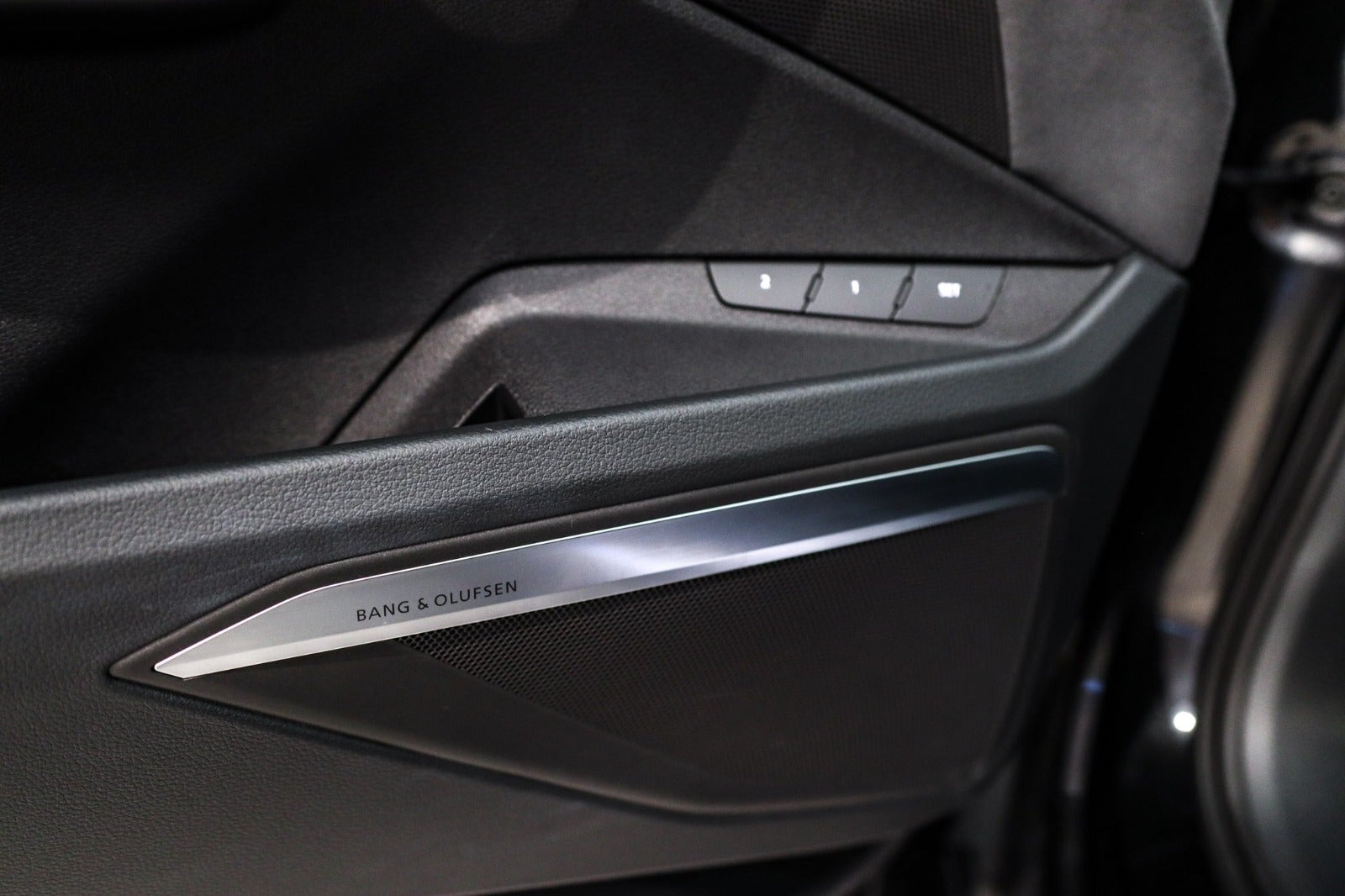 Billede af Audi Q8 e-tron 55 S-line Black Edition quattro