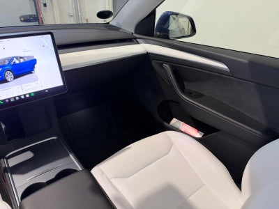 Tesla Model Y RWD