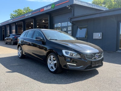 Modelår 2016 Kilometer 205.000 Drivmiddel Diesel Volvo V60 2,0 D2 120 Momentum aut. . Fina