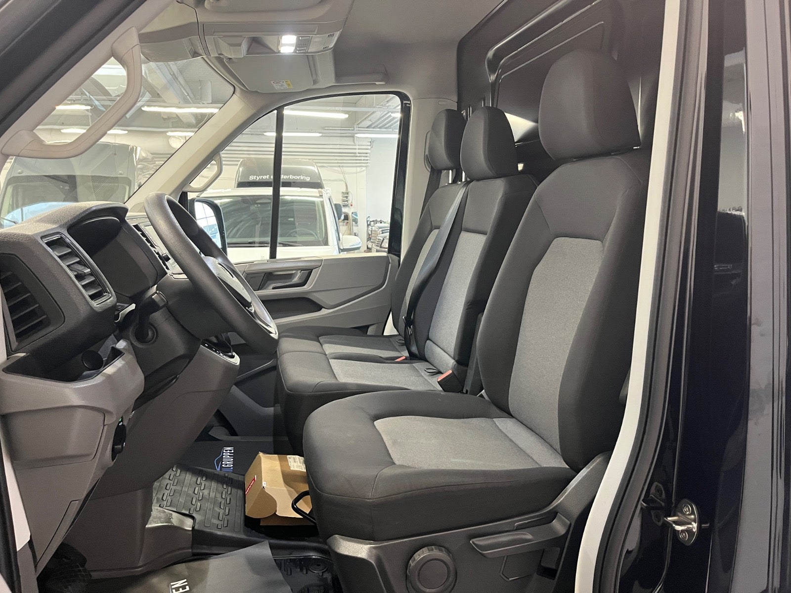 Billede af VW Crafter 35 2,0 TDi 140 Kassevogn L3H2