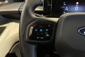 Ford Explorer Select Extended Range